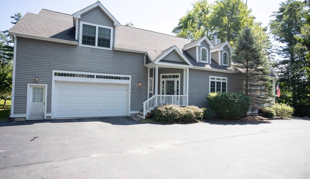 Magnificent Six Bedroom Ogunquit Estate - Pet Friendly!