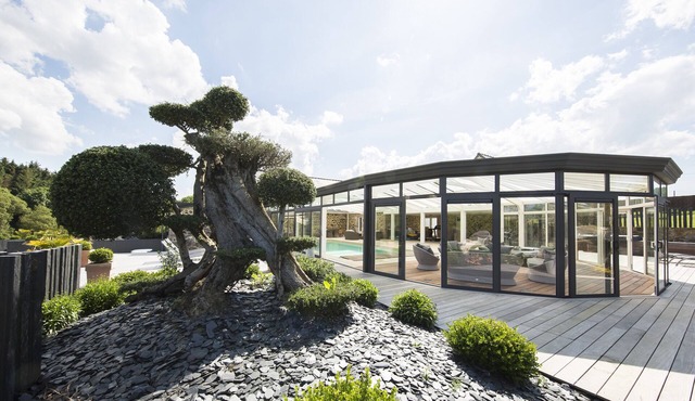 Magnificent stone house with swimming pool