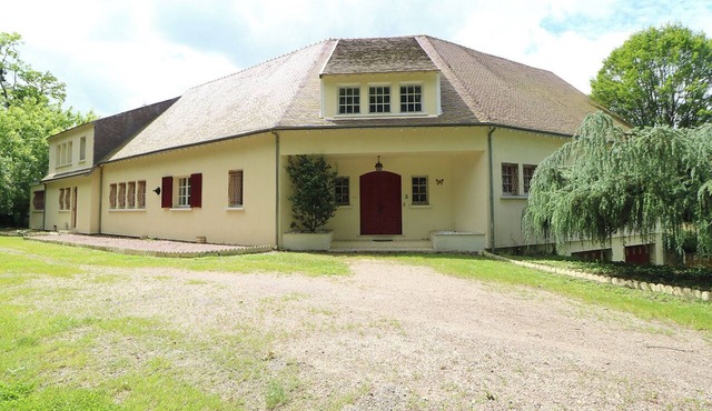 Magnificent upscale gîte in quiet Vierzon