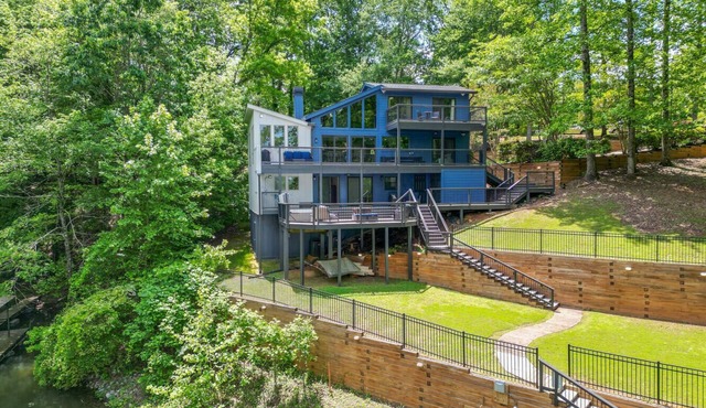 Magnificent Views family friendly dock kayak hot tub near wineries & outlet mall