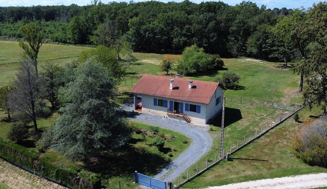 Magnificent villa with fireplace