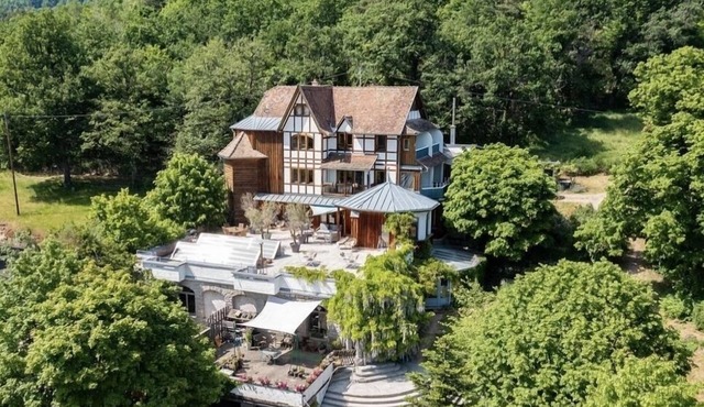 Magnificent villa/manor house/Bergheim forest