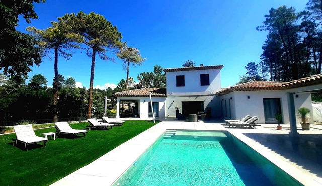 Magnificent villa of 163 m2 with heated swimming pool, quiet and comfortable