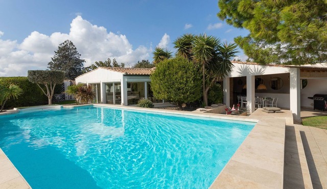 Magnificent villa with private pool