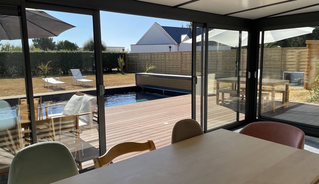 MAGNIFICENT VILLA WITH SWIMMING POOL 300 M FROM THE BEACH