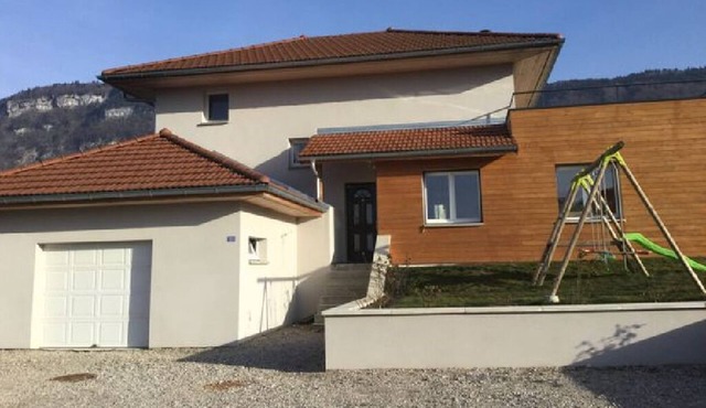 Magnificent villa with swimming pool between Annecy and Geneva