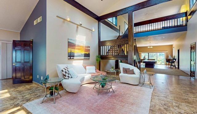 Magnificent waterfront paradise w/private dock & access to community pool