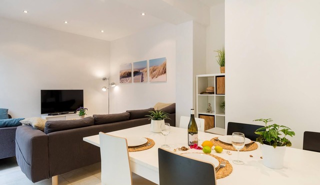 Magnificient Beach House 25 minutes to BCN
