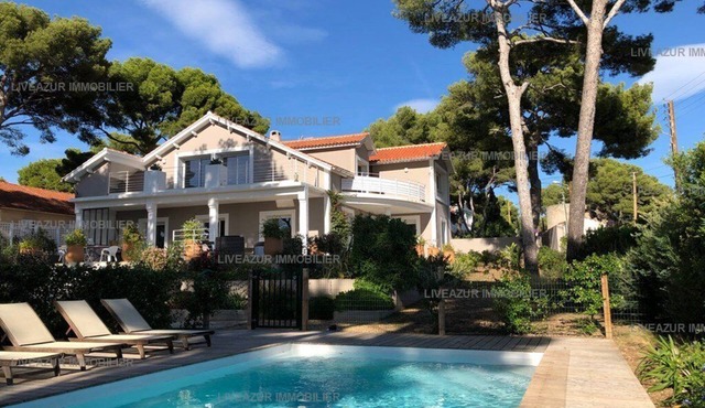 Magnificient sea view vill with pool village port and beach nearby for 12