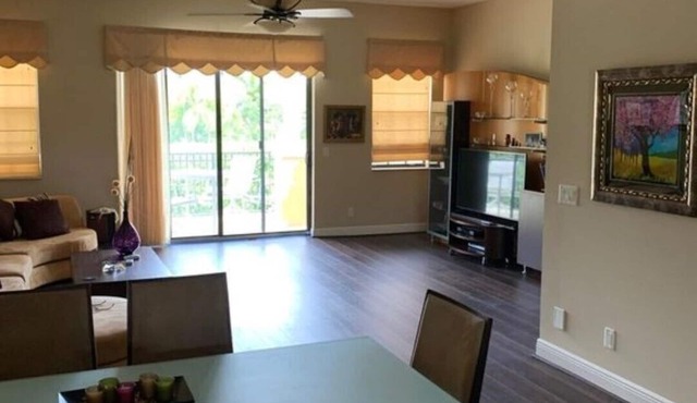 MAGNIFICIENT VIEWS OF JUPITER ISLAND AND INTERCOASTAL/OCEAN TOWNHOUSE 5BALCONIES