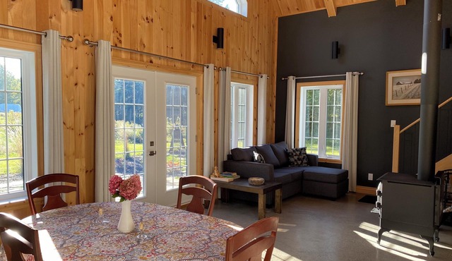 Magnifique Chalet en MauricienAu cœur de la nature mais à 10 minutes de la ville