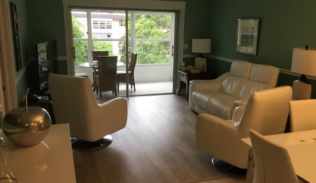 Magnifique condo à Fort Lauderdale. À 10 minutes à pieds du Walmart
