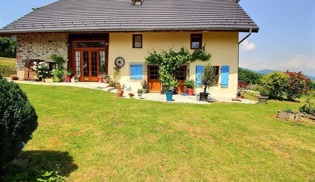 Magnifique Ferme Savoyarde Entièrement Rénovée