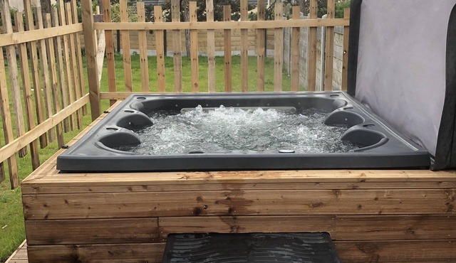 Magnifique Villa Neuve Avec Jacuzzi, Terrain de Pétanque à 5 Minutes de la Plage