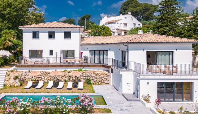 Magnifique Villa Avec Piscine, Salle de Sport et Sauna