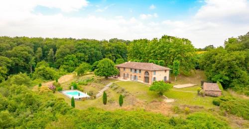 Magnifique grand gîte entier avec piscine et vue