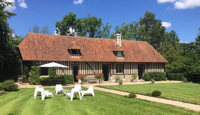 Magnifique Longère du Xviiième, Charme et Calme Absolu, au Milieu des Champs