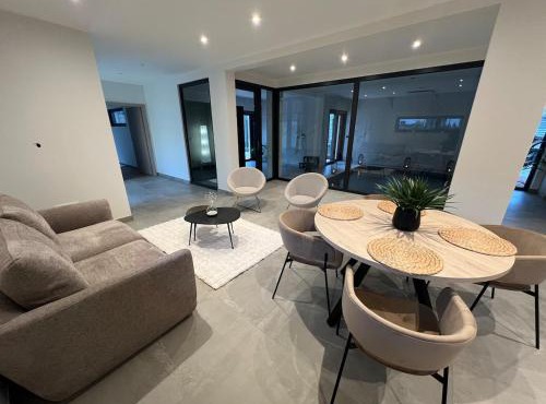 Magnifique maison bien-être 5 étoiles avec piscine et spa