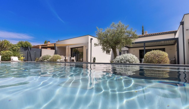 Magnifique Maison Contemporaine Dans Villa Triple