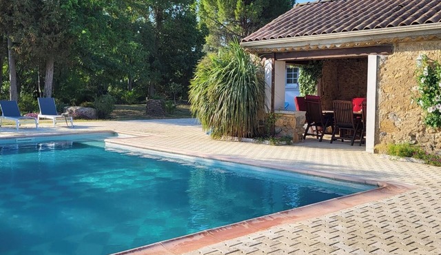 Magnifique mas Privilège en Pleine Nature en Bord de Rivière