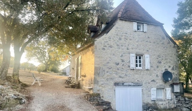Magnifique Propriété sur un Terrain de 55 Ares, Piscine, 5 Chambres