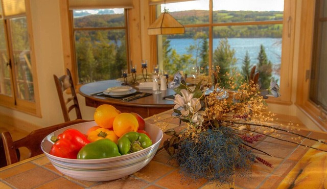 Magnifique suite face au lac Pohénégamook