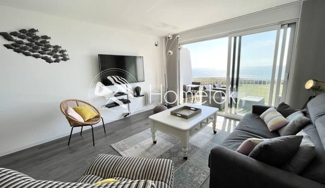 Magnifique T2 archi cosy Vue mer 180 Piscine