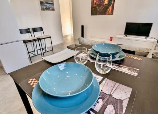 Magnifique T2 refait à neuf - Calme & Tout Equipé avec Parking