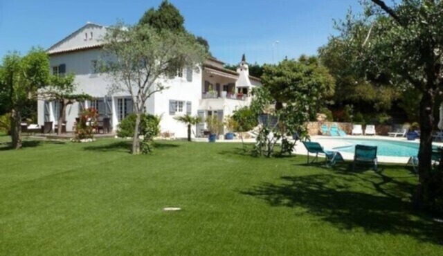 Magnifique T3 REZ DE Jardin,standing , Situe Dans Impasse Calme, 300 m MER