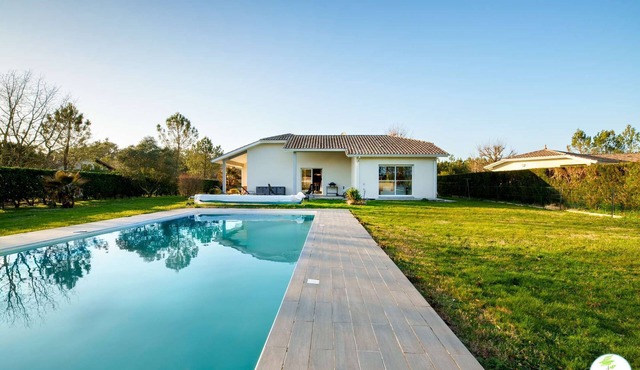 Magnifique Villa pour 10 personnes à Parentis en Born