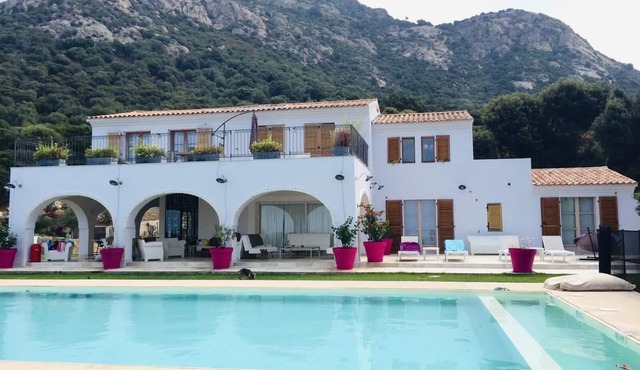 Magnifique Villa Avec Piscine à Lumio Avec vue mer Époustouflante