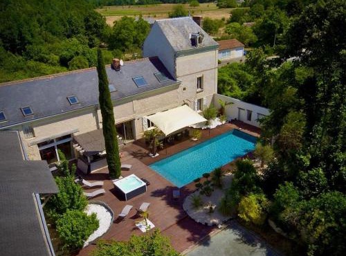 Magnifique villa avec piscine chauffée et jacuzzi