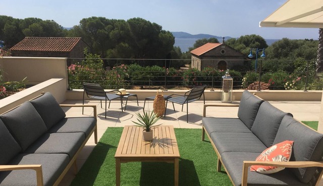 Magnifique VUE MER : Appartement T4 DE Standing A Louer A Porto Pollo!