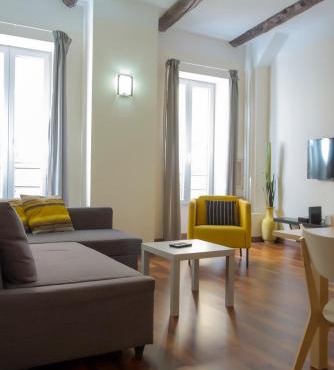 Magnifiques Appartements au coeur du Vieux Nice