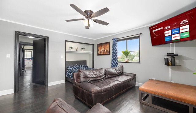 Magnolia "Apt 626"- Great Amenities & Price. High Quality Beds and Pillows