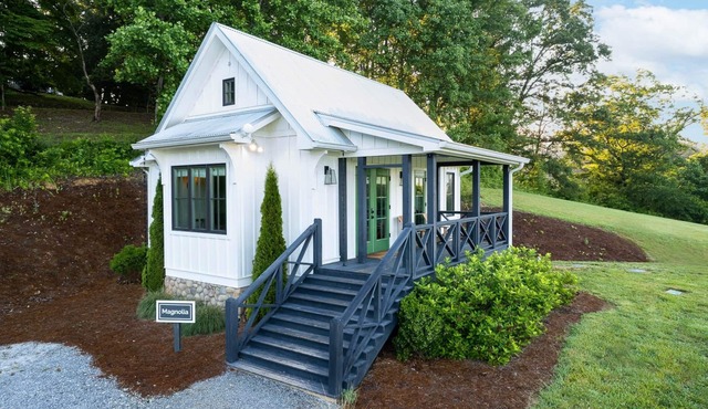 Magnolia Cottage at Julep Farms