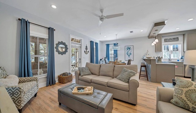 Magnolia Cottages Flirty Flamingo - Pet Friendly, Pool & Beach Access!