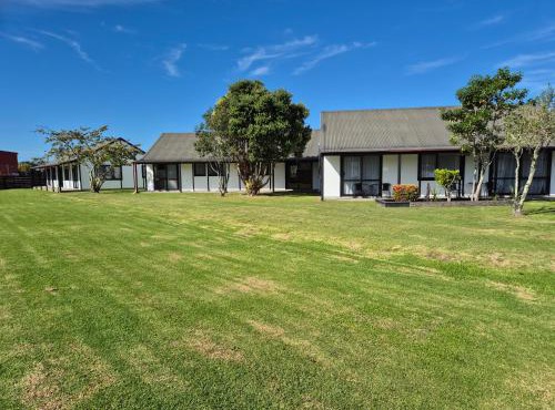 Magnolia Court Motel