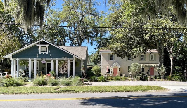 Magnolia Court Suites