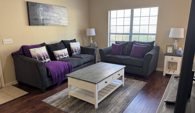 Magnolia Haven: 2BD/1BA Retreat w/Gym, Pool, BBQ Grill