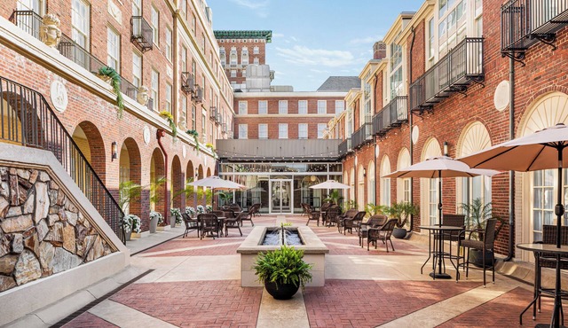 Magnolia Hotel Omaha