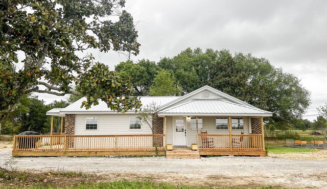 Magnolia House - A Pet Friendly Working Farm