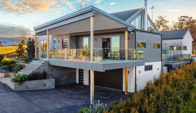 Magnolia House- Kurrajong