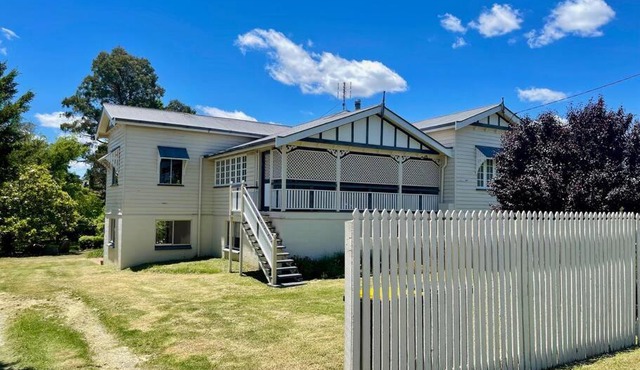 MAGNOLIA HOUSE ON THE CREEK - STANTHORPE