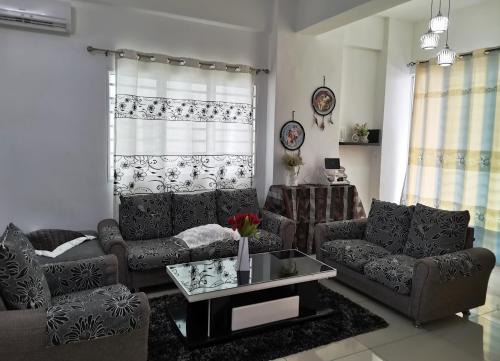 Mahkota Cheras Unique Condo 1-14 pax near MRT- KL