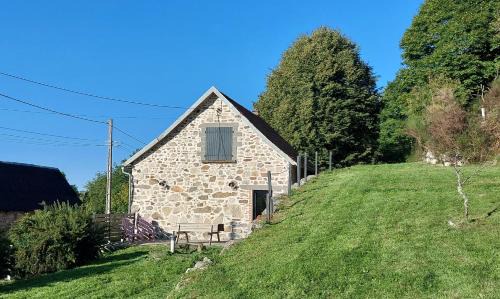 Maison entre Sancy et Cantal, proches des lacs
