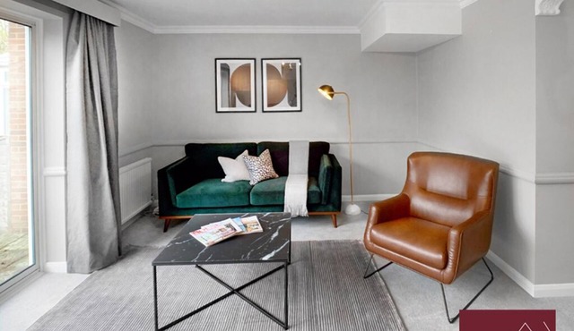 Maidenhead - Garden, Pets Welcome, Parking