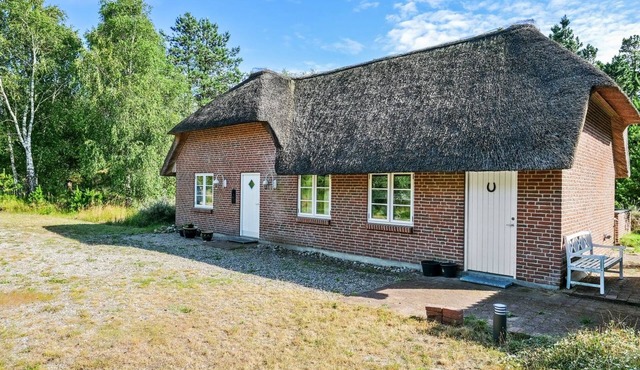 "Maike" - 3.7km from the sea by Interhome
