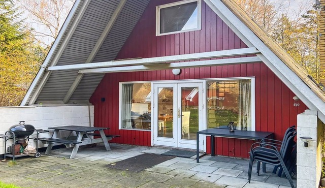 "Maikel" - 1km from the sea by Interhome