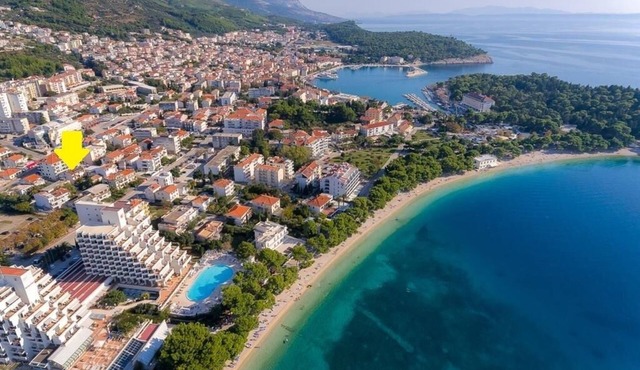 Main beach apartment Goran